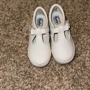 Toddler white Keds. Like New!!!